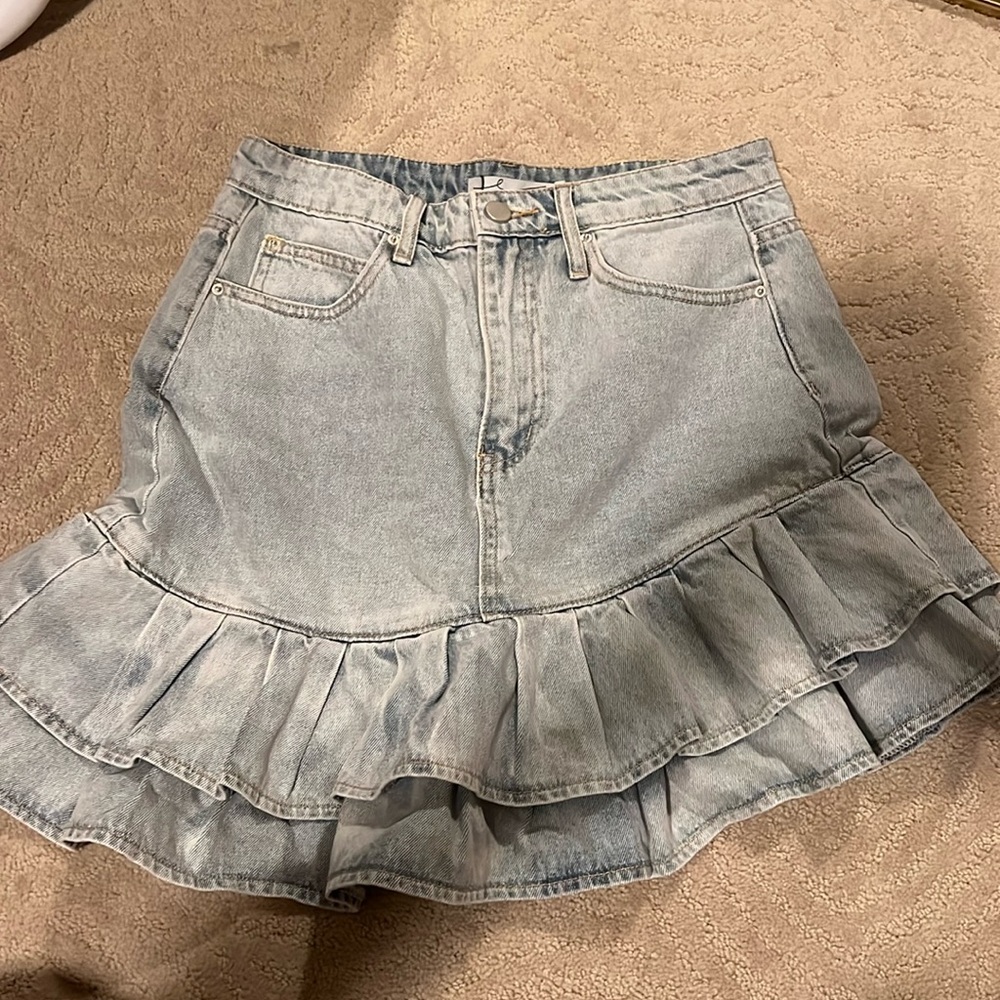 Ruffle denim skirt